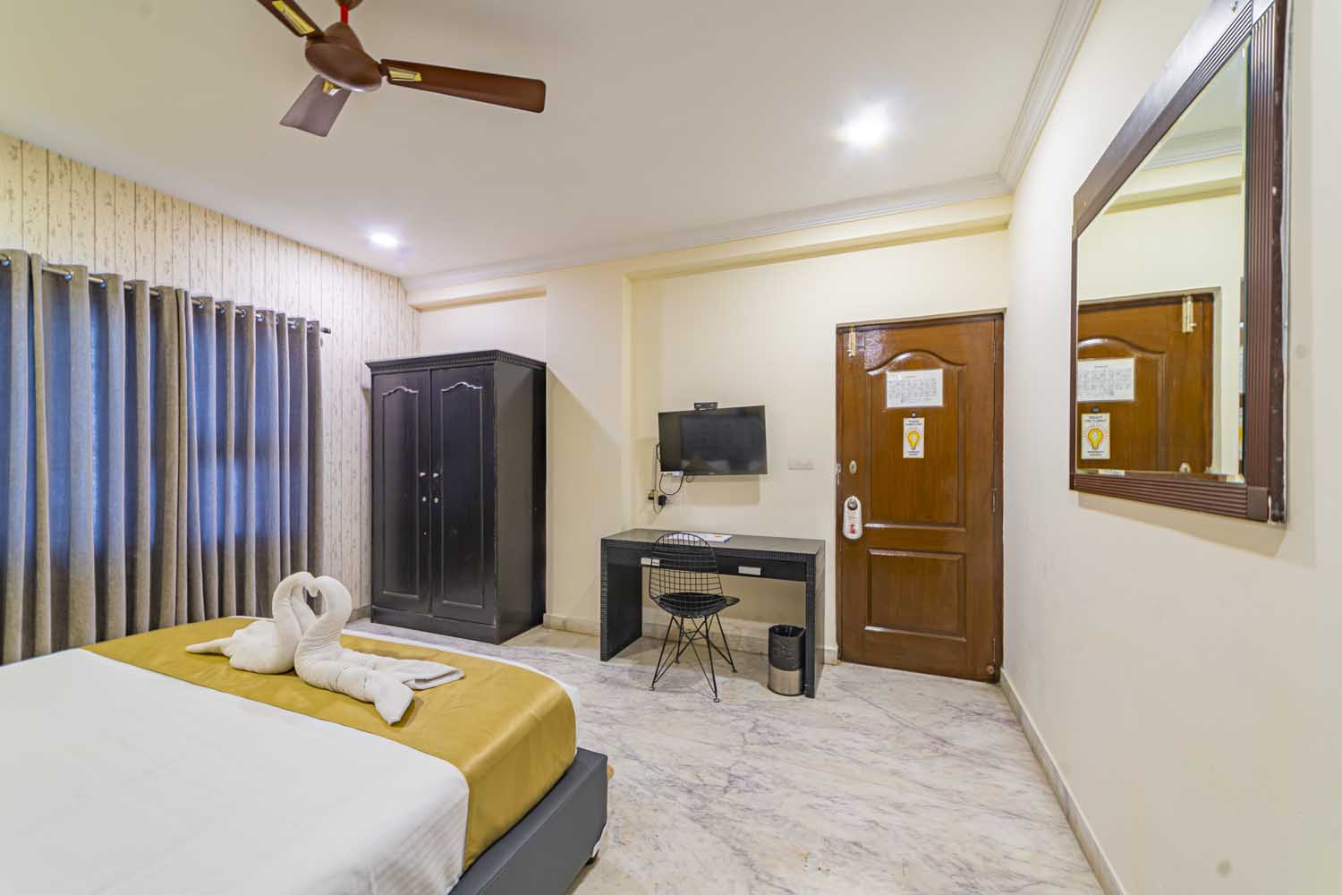 3 BHK Suite gallery thumbnail 13