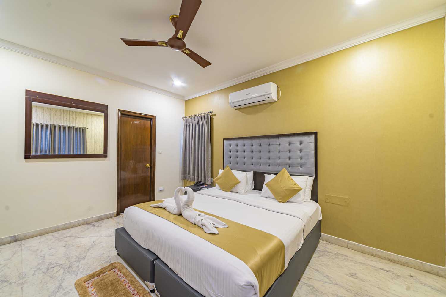 3 BHK Suite gallery thumbnail 10