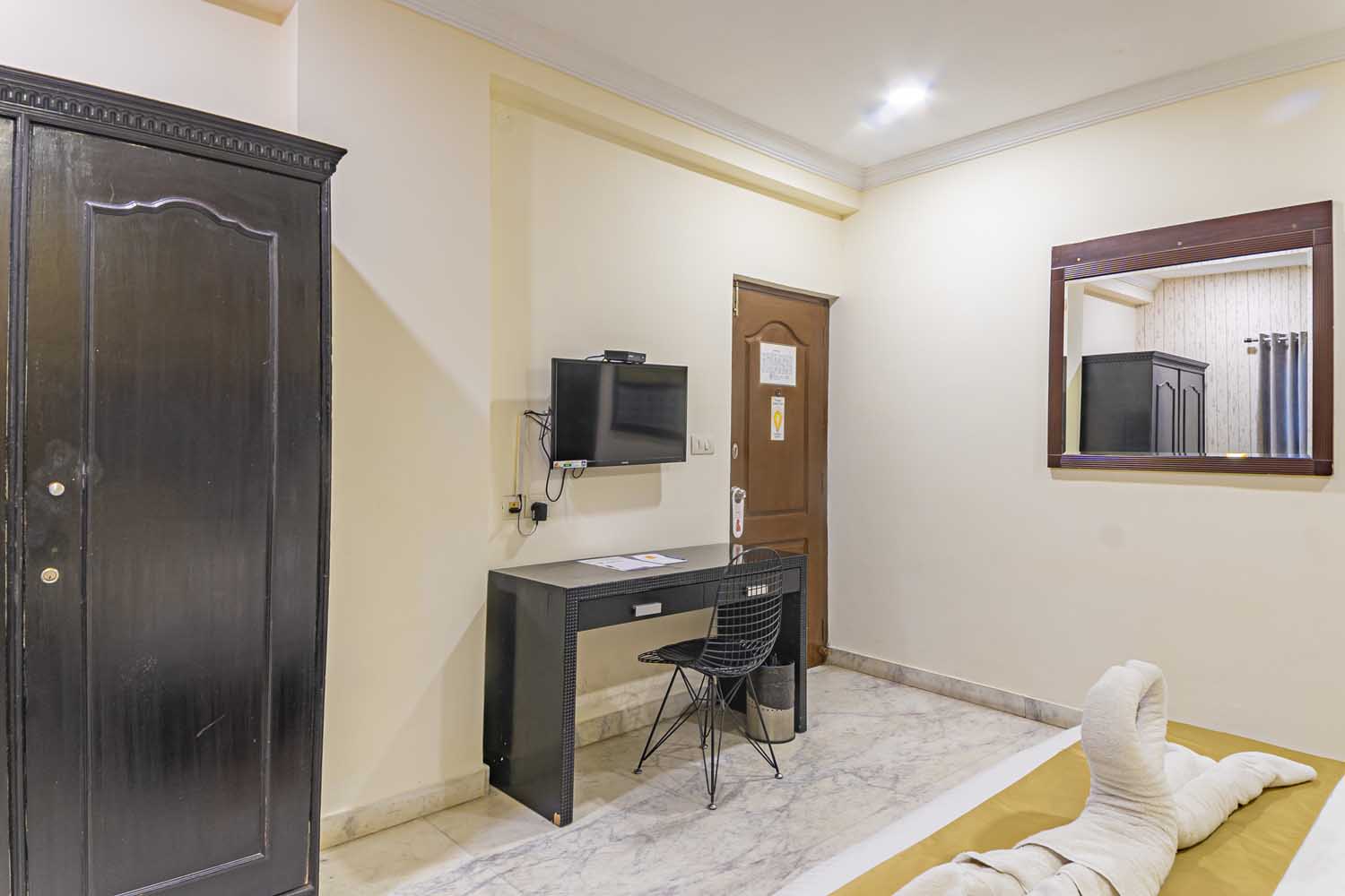 3 BHK Suite gallery thumbnail 7