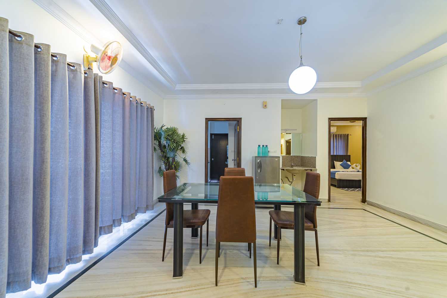 2 BHK Suite thumbnail 4