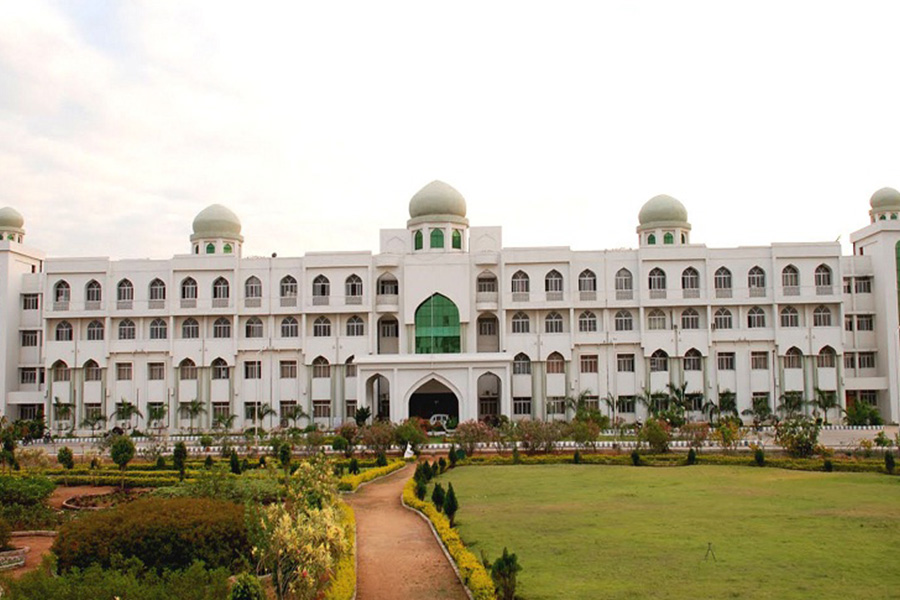 Maulana Azad National Urdu University (MANUU)