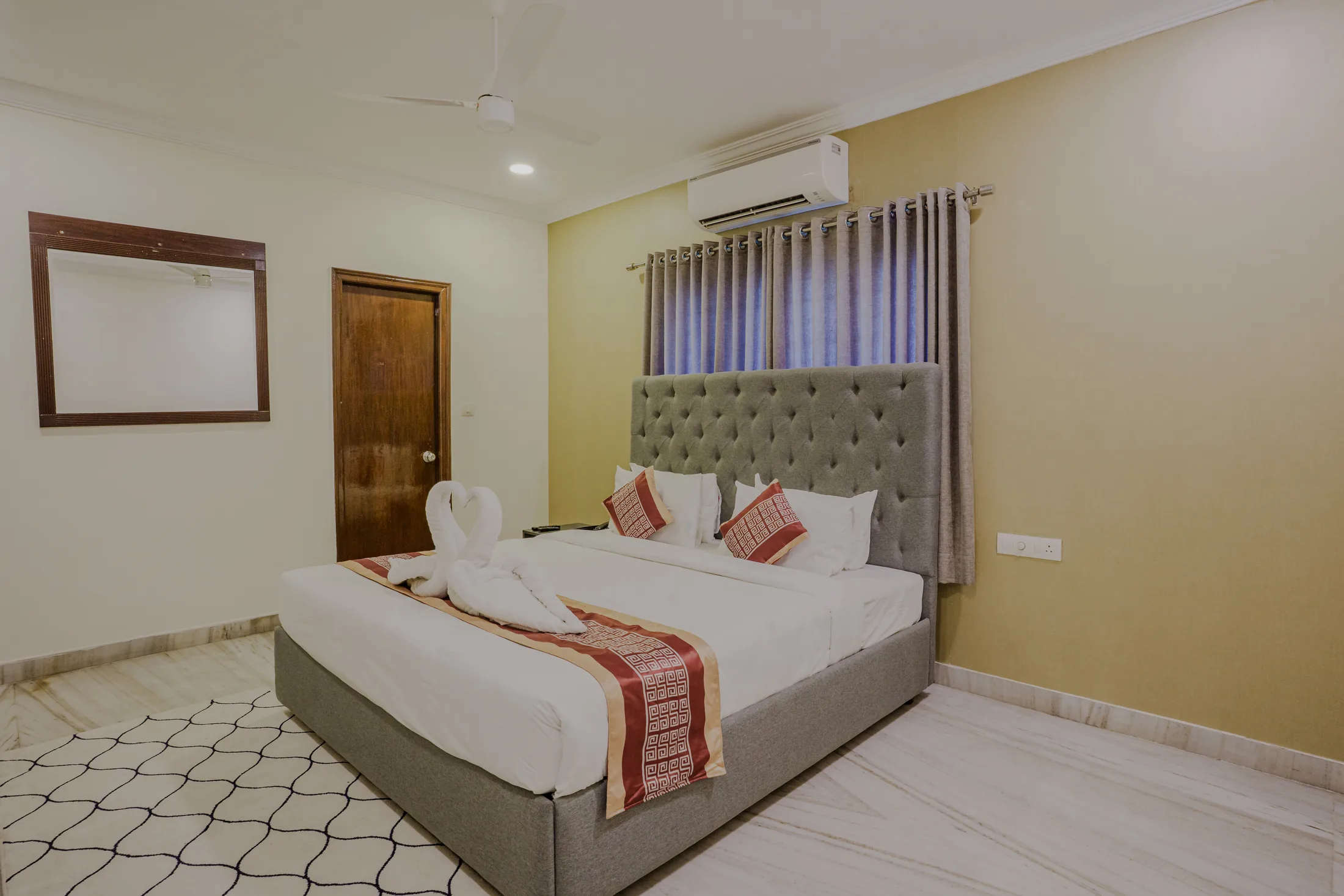 Standard Room - ROOM DETAIL